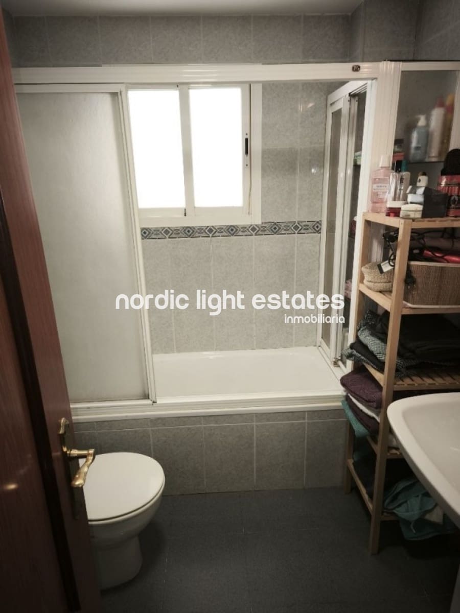 3 soverom Leilighet til salgs i Malaga by med svømmebasseng garasje - € 400 000 (Ref: 9850197)