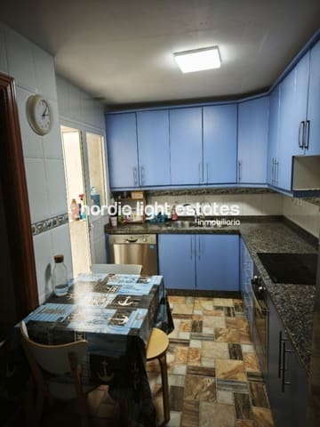 3 soverom Leilighet til salgs i Málaga by med svømmebasseng garasje - € 400 000 (Ref: 9850197)