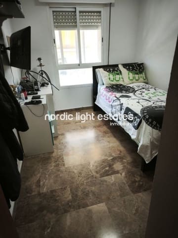 3 soverom Leilighet til salgs i Málaga by med svømmebasseng garasje - € 400 000 (Ref: 9850197)