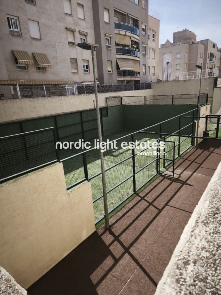 3 soverom Leilighet til salgs i Malaga by med svømmebasseng garasje - € 400 000 (Ref: 9850197)