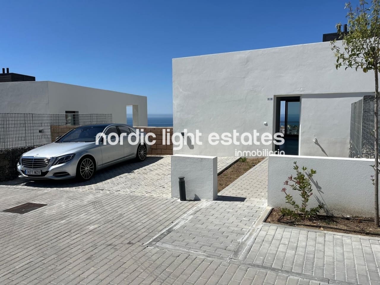3 sypialnia Dom blizniak na sprzedaż w Miasto Malaga z basenem garażem - 699 000 € (Ref: 9850429)