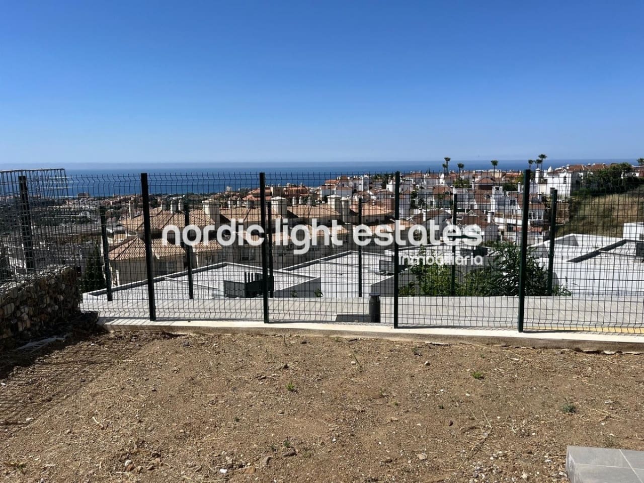 3 sypialnia Dom blizniak na sprzedaż w Miasto Malaga z basenem garażem - 699 000 € (Ref: 9850429)