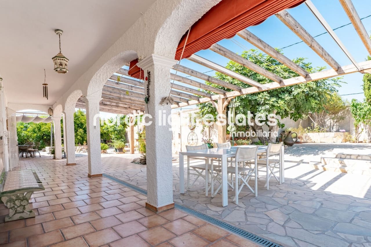 3 camera da letto Villa in vendita in Nerja con piscina garage - 695.000 € (Rif: 9854309)