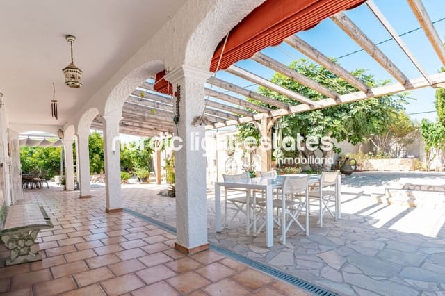 3 camera da letto Villa in vendita in Nerja con piscina garage - 695.000 € (Rif: 9854309)