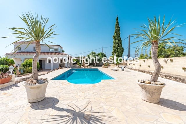 3 camera da letto Villa in vendita in Nerja con piscina garage - 695.000 € (Rif: 9854309)