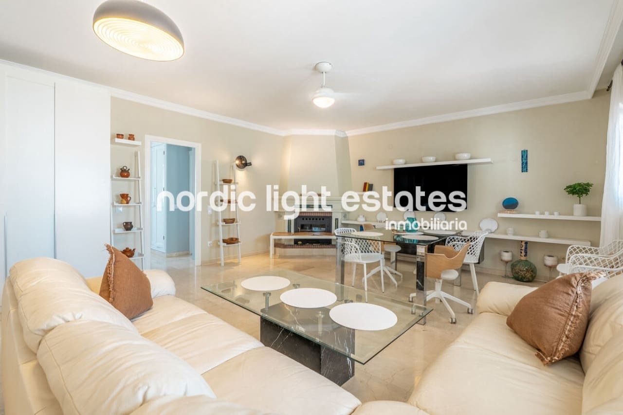 3 camera da letto Villa in vendita in Nerja con piscina garage - 695.000 € (Rif: 9854309)