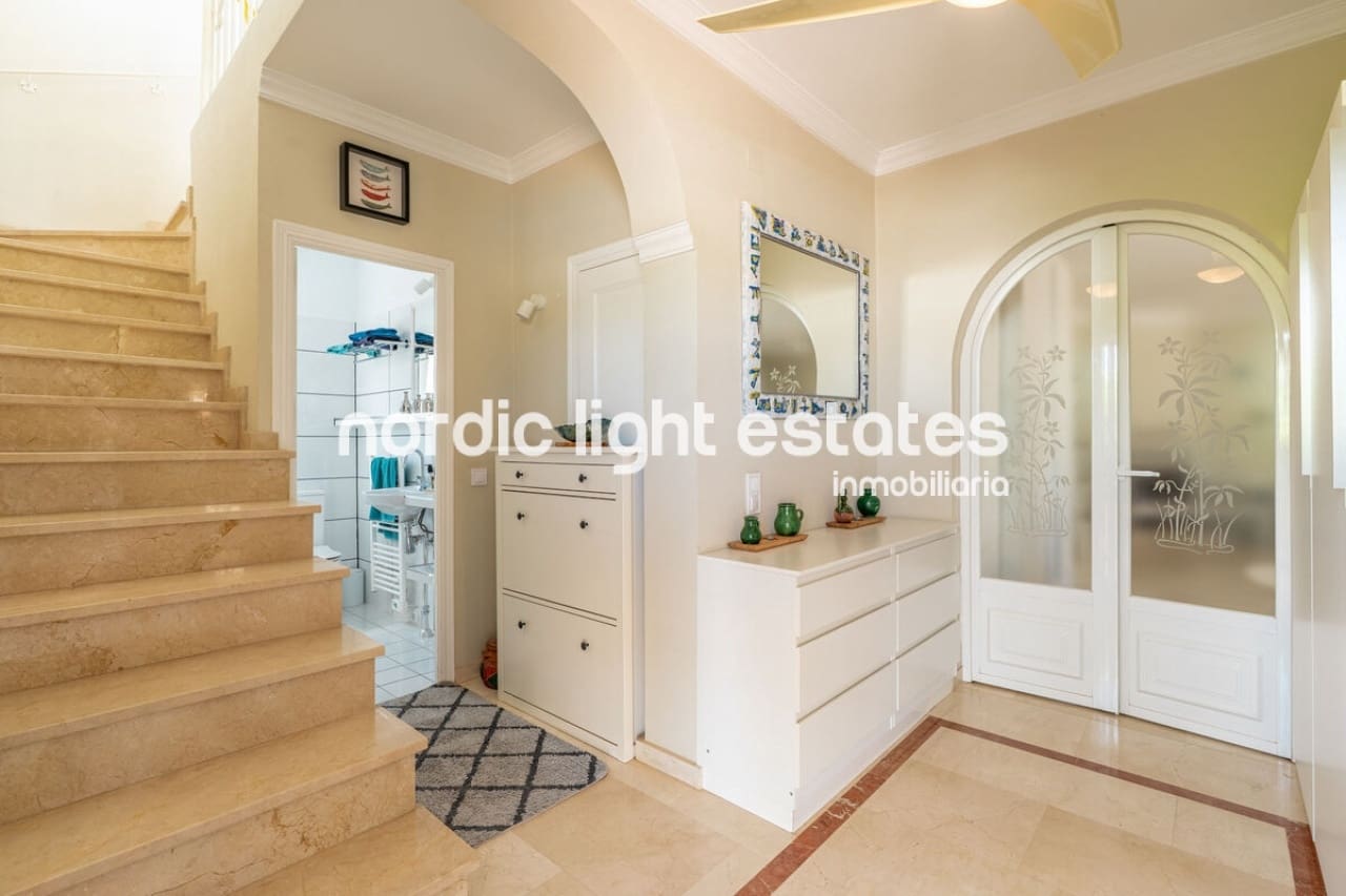 3 camera da letto Villa in vendita in Nerja con piscina garage - 695.000 € (Rif: 9854309)