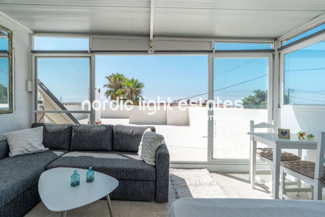 3 camera da letto Villa in vendita in Nerja con piscina garage - 695.000 € (Rif: 9854309)