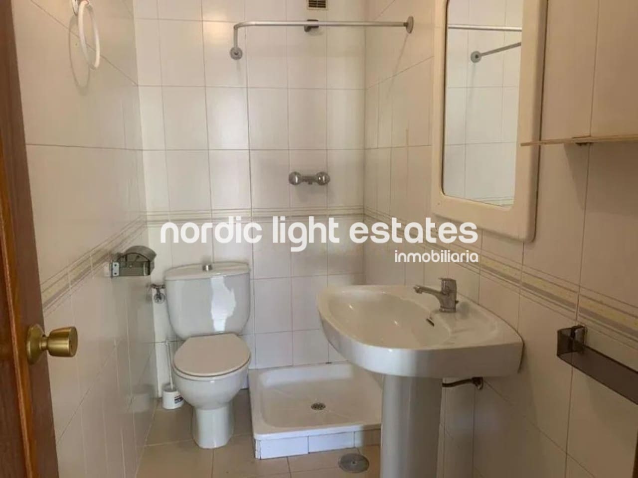 4 makuuhuone Asunto myytävänä paikassa Malaga kaupunki mukana uima-altaan 
autotalli - 450 000 € (Ref: 9858320)