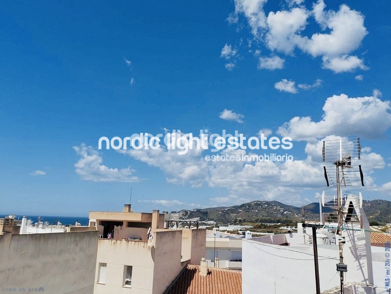 3 slaapkamer Flat te koop in Nerja - € 349.000 (Ref: 9858321)