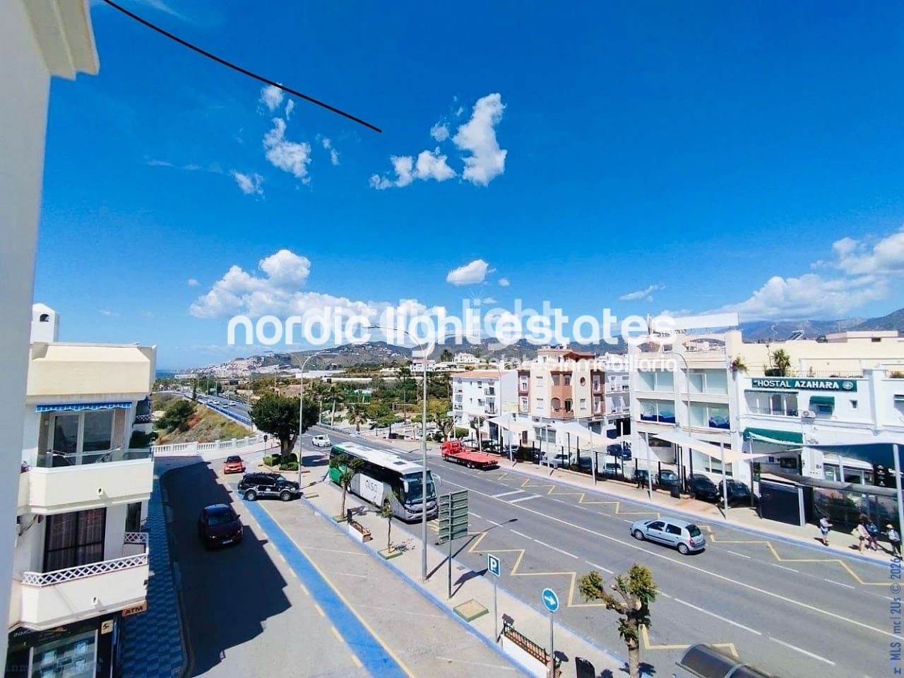 3 slaapkamer Flat te koop in Nerja - € 349.000 (Ref: 9858321)