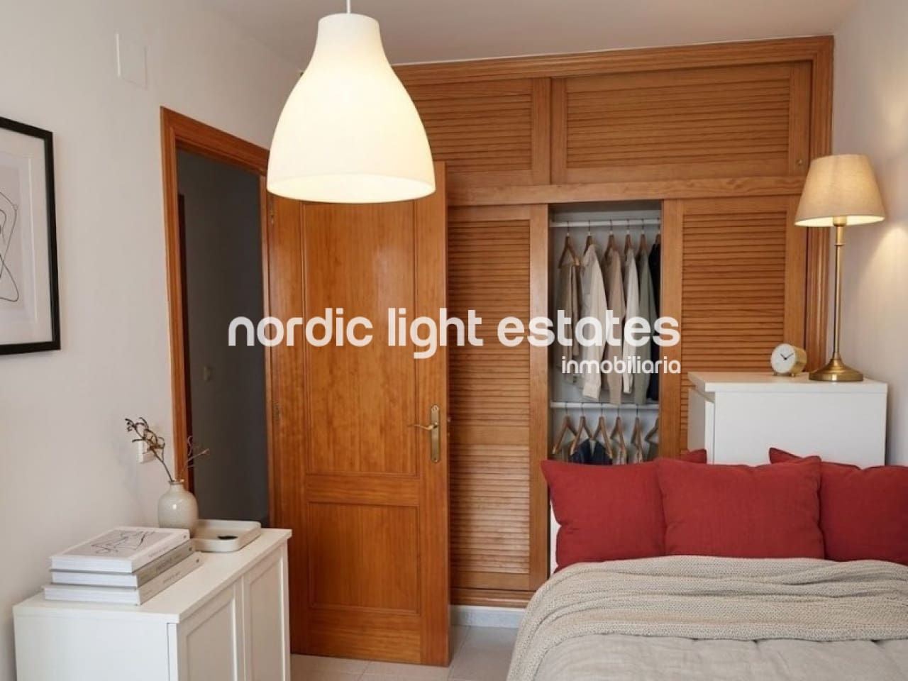 3 sypialnia Dom blizniak na sprzedaż w Miasto Malaga z garażem - 750 000 € (Ref: 9874312)