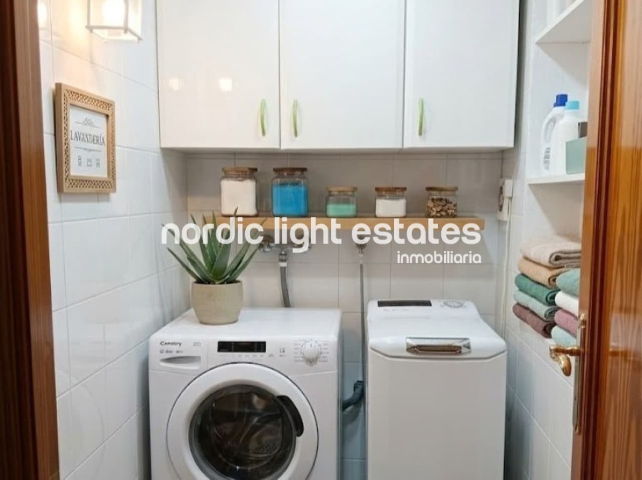 3 sypialnia Dom blizniak na sprzedaż w Miasto Malaga z garażem - 750 000 € (Ref: 9874312)