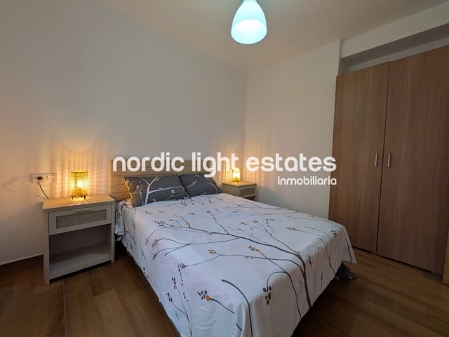 2 soveværelse Lejlighed til leje i Nerja - € 1.200 (Ref: 9877012)