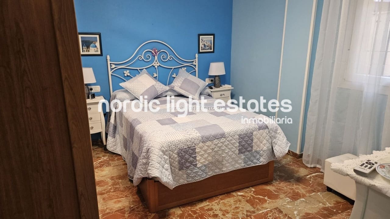 1 makuuhuone Huoneisto myytävänä paikassa Torrox-Costa mukana uima-altaan - 185 000 € (Ref: 9879580)