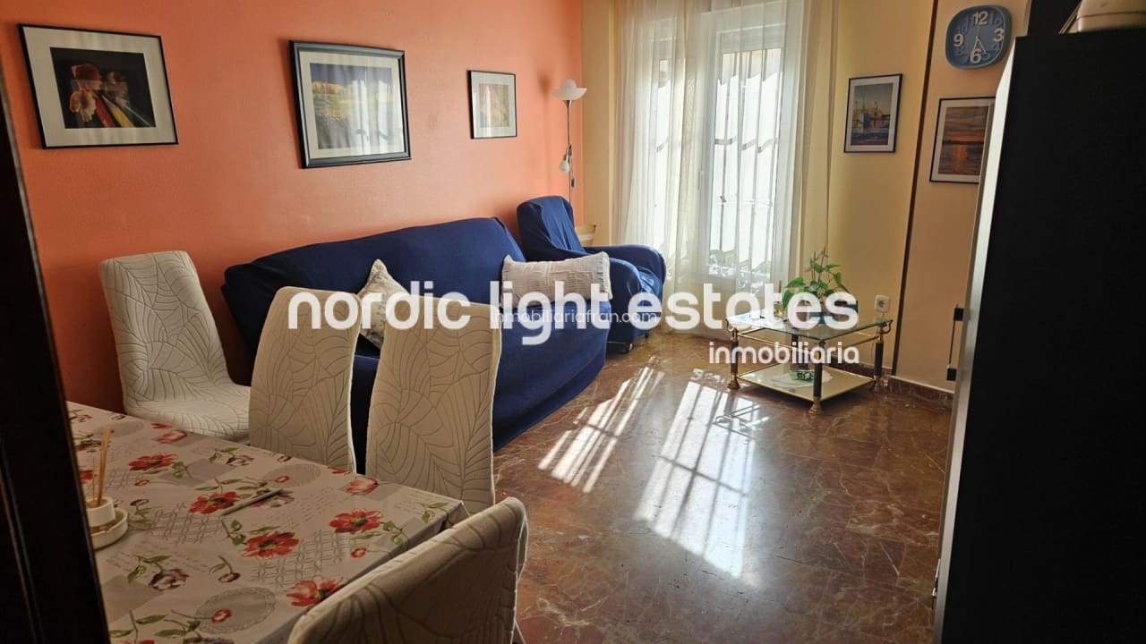 1 makuuhuone Huoneisto myytävänä paikassa Torrox-Costa mukana uima-altaan - 185 000 € (Ref: 9879580)