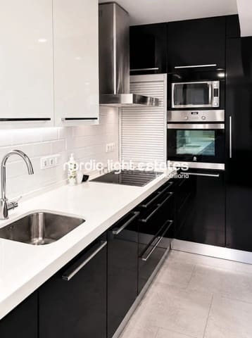 3 sovrum Lägenhet till salu i Málaga stad - 389 000 € (Ref: 9879921)