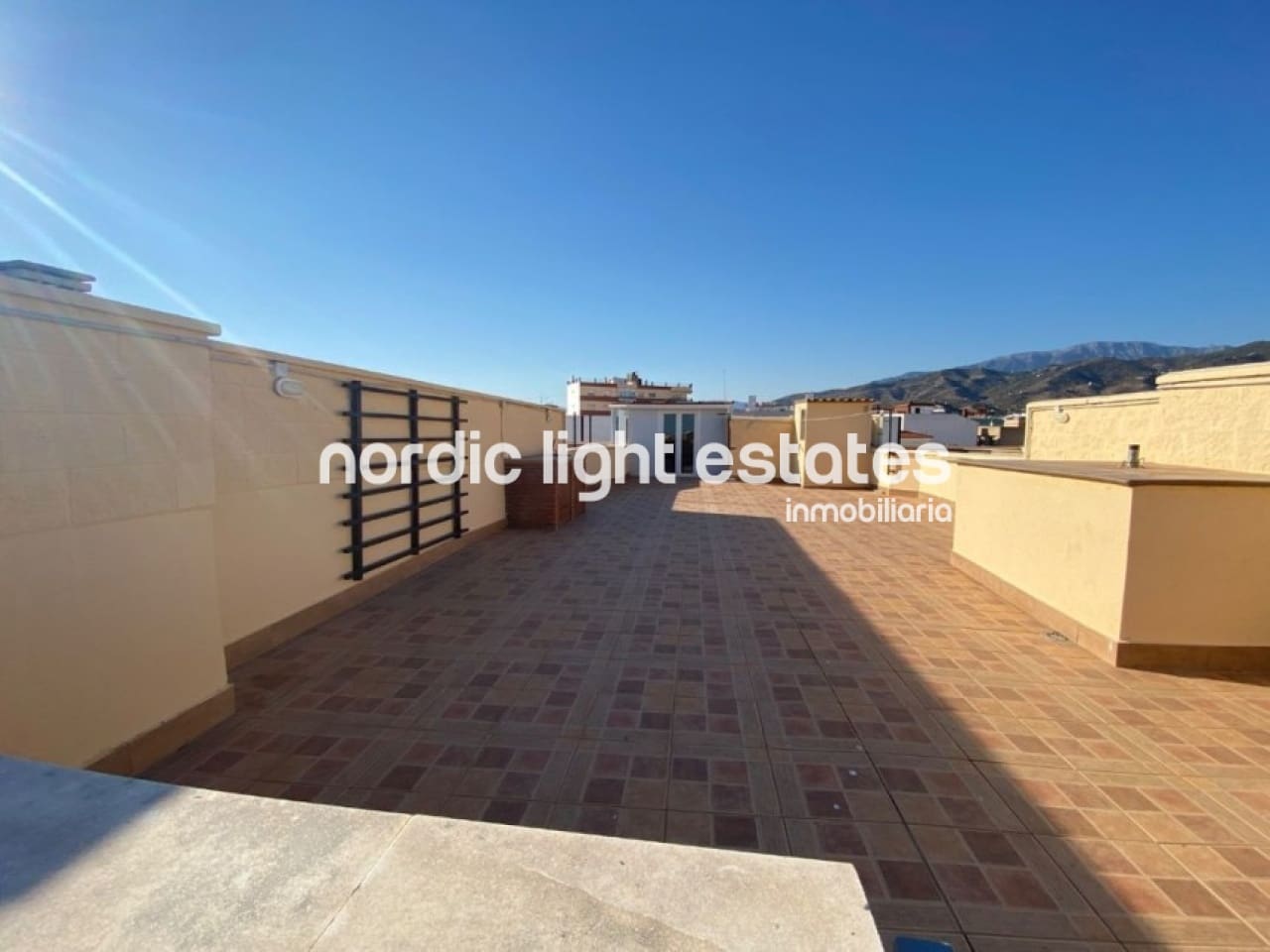 4 chambre Penthouse à vendre à Velez-Malaga avec garage - 425 000 € (Ref: 9889326)