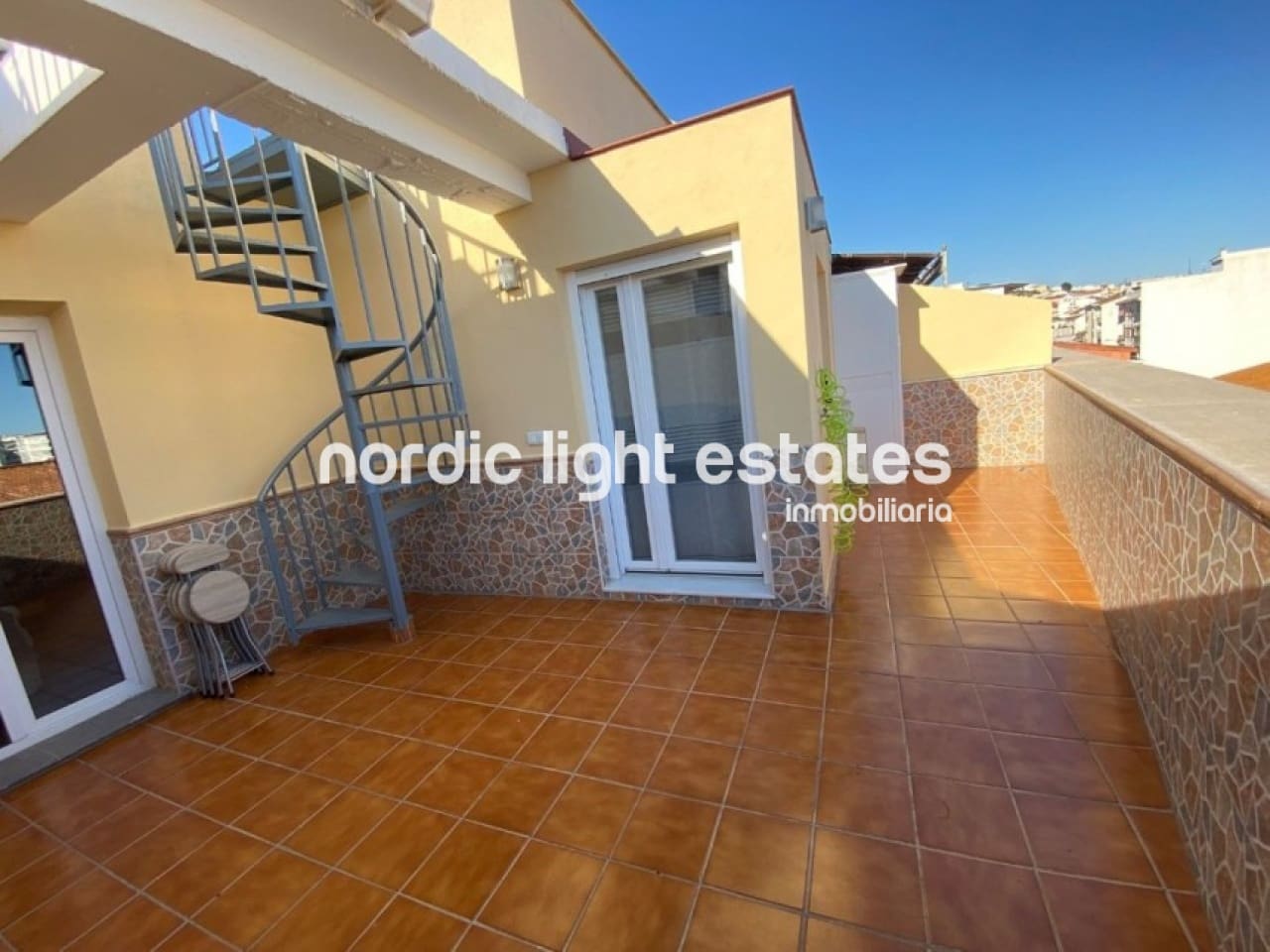 4 chambre Penthouse à vendre à Velez-Malaga avec garage - 425 000 € (Ref: 9889326)