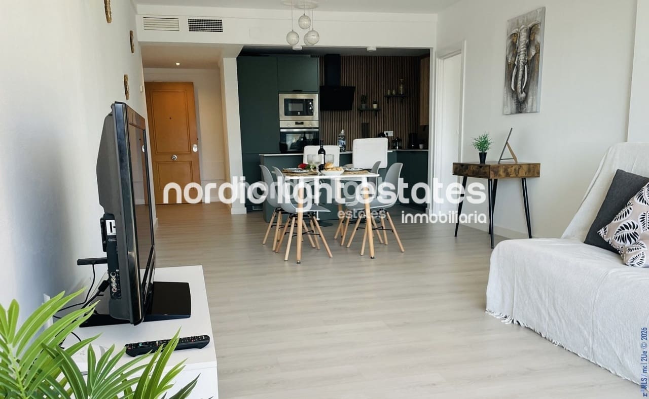 3 sovrum Lägenhet till salu i Nerja med pool - 389 000 € (Ref: 9893113)