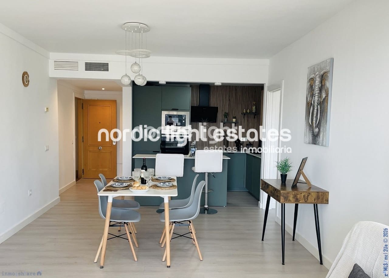 3 sovrum Lägenhet till salu i Nerja med pool - 389 000 € (Ref: 9893113)