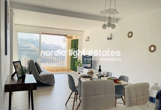 3 bedroom Flat for sale in Nerja with pool - € 389,000 (Ref: 9893113)
