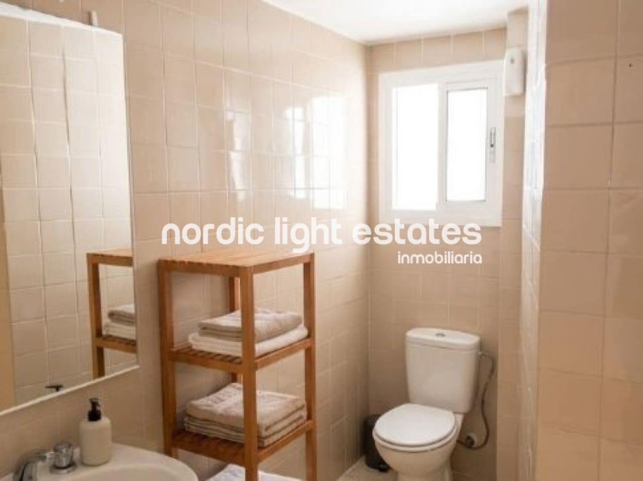 3 bedroom Flat for sale in Malaga city - € 300,000 (Ref: 9895219)