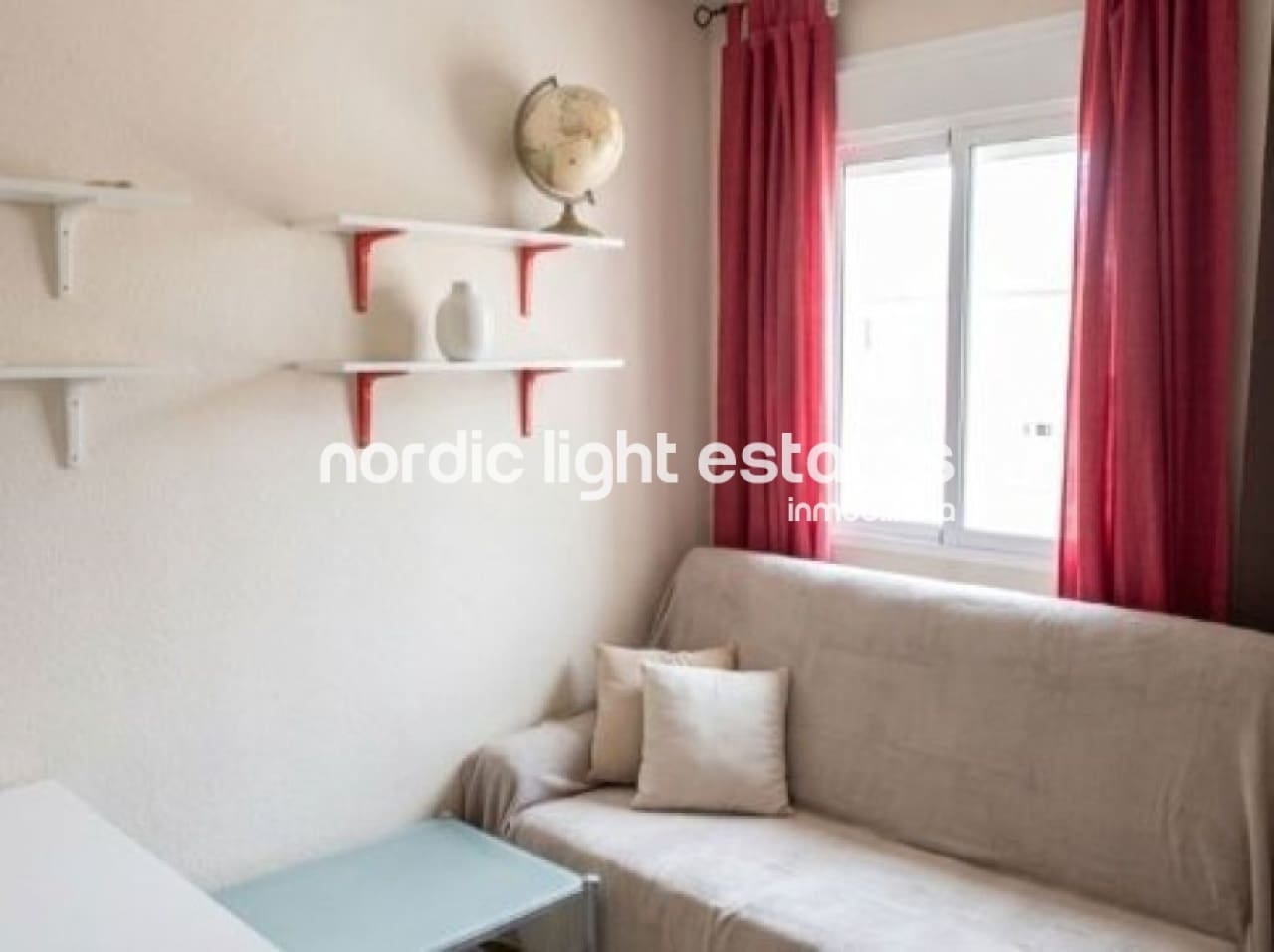 3 bedroom Flat for sale in Malaga city - € 300,000 (Ref: 9895219)