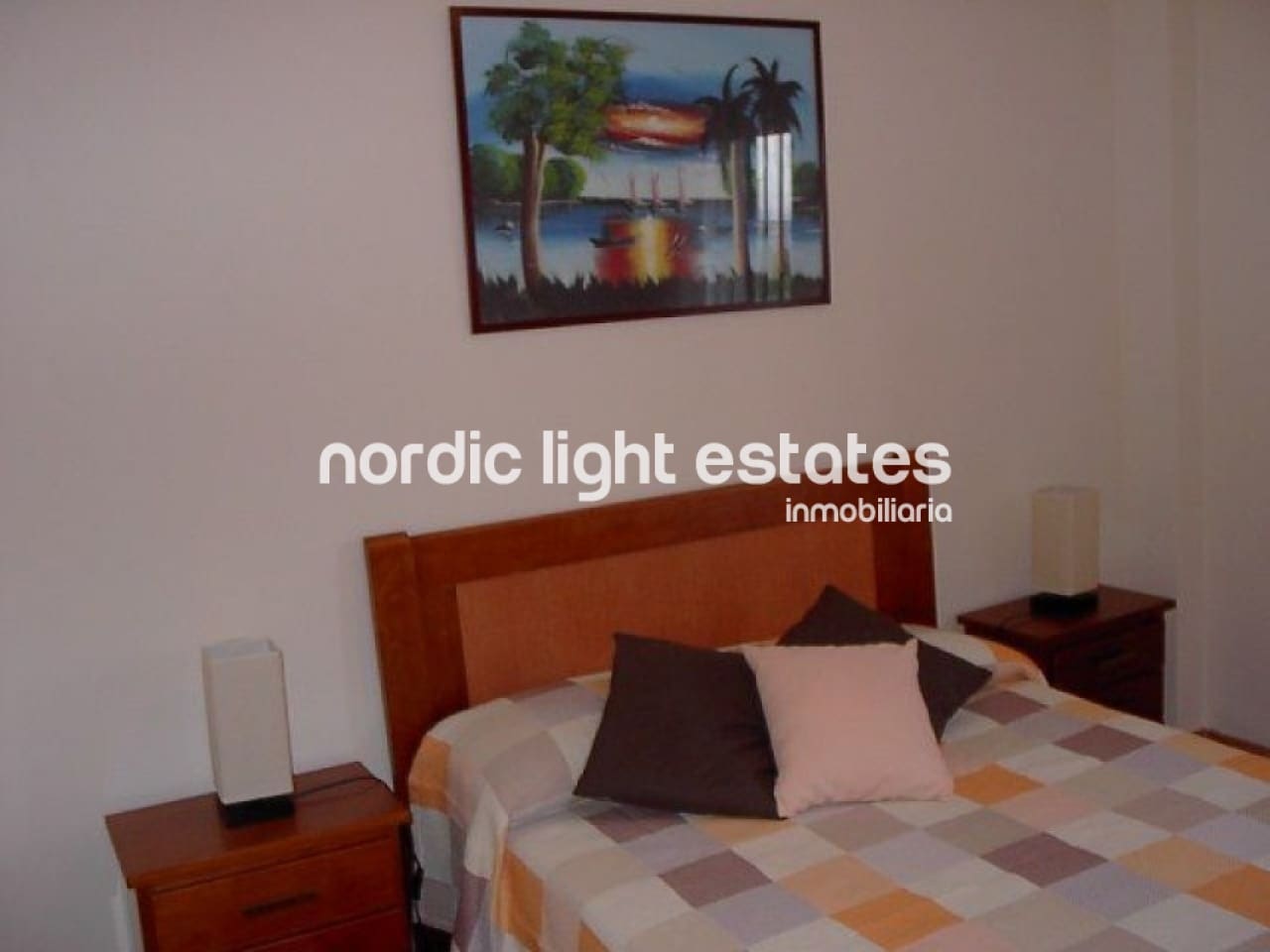 2 sypialnia Dom blizniak na sprzedaż w Torrox-Costa z basenem garażem - 295 000 € (Ref: 9897135)