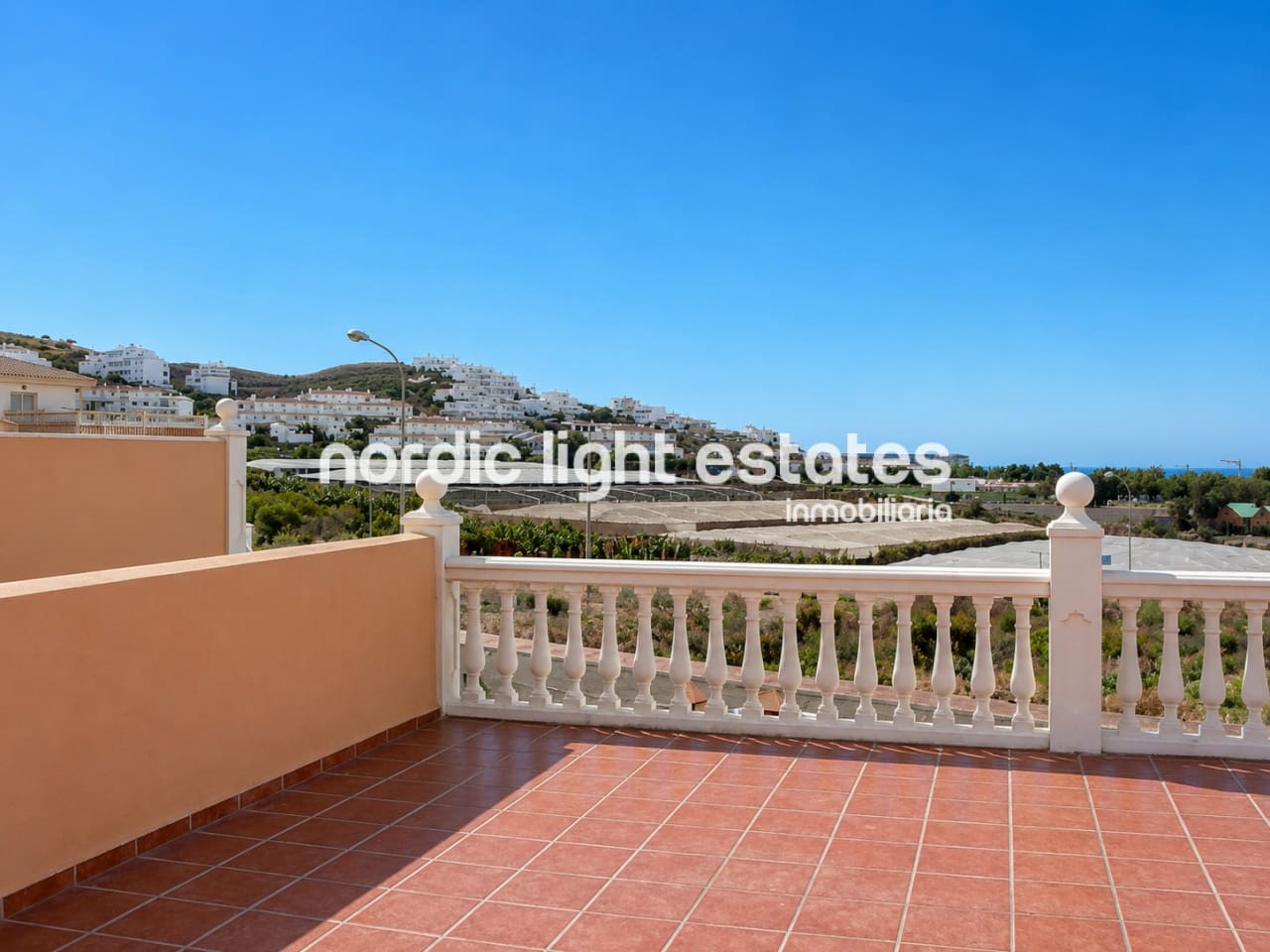 2 bedroom Semi-detached Villa for sale in Torrox-Costa with pool garage - € 295,000 (Ref: 9897135)