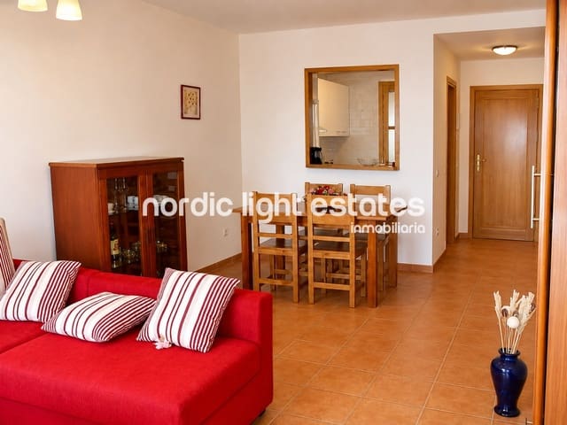 2 quarto Moradia Geminada para venda em Torrox-Costa, Torrox com piscina garagem - 295 000 € (Ref: 9897135)