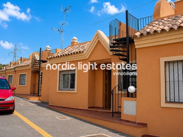 2 quarto Moradia Geminada para venda em Torrox-Costa, Torrox com piscina garagem - 295 000 € (Ref: 9897135)