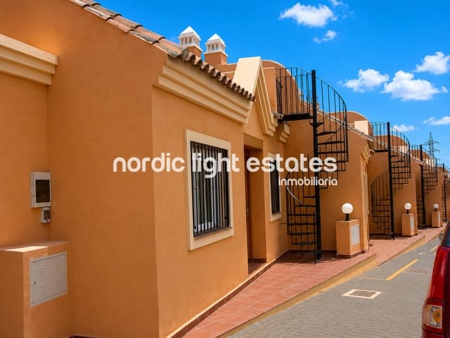 2 quarto Moradia Geminada para venda em Torrox-Costa, Torrox com piscina garagem - 295 000 € (Ref: 9897135)