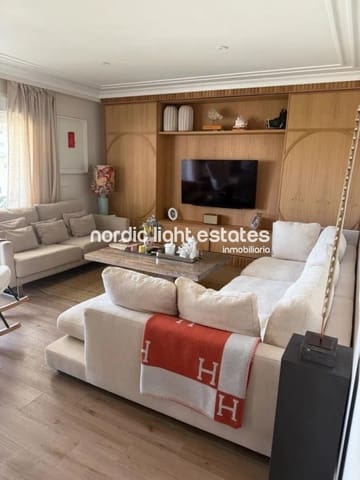 3 soveværelse Lejlighed til salg i Málaga by med swimmingpool garage - € 895.000 (Ref: 9905128)