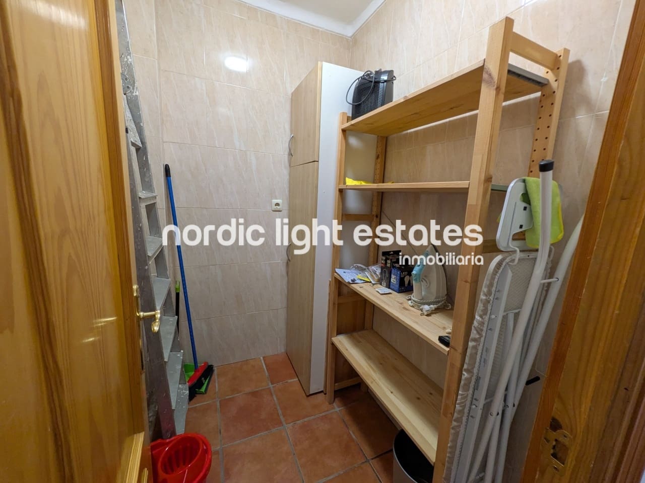 4 Zimmer Doppelhaus zu vermieten in Frigiliana - 1.400 € (Ref: 9909091)