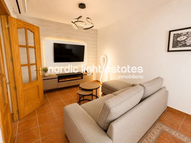 4 Zimmer Doppelhaus zu vermieten in Frigiliana - 1.400 € (Ref: 9909091)