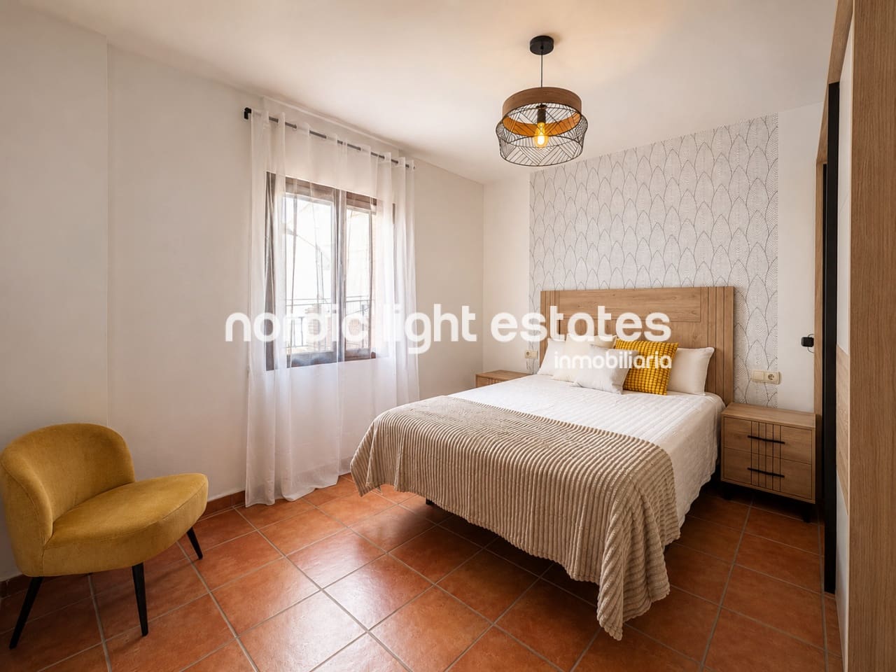 4 Zimmer Doppelhaus zu vermieten in Frigiliana - 1.400 € (Ref: 9909091)