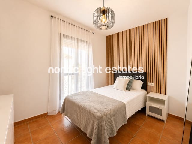 4 Zimmer Doppelhaus zu vermieten in Frigiliana - 1.400 € (Ref: 9909091)