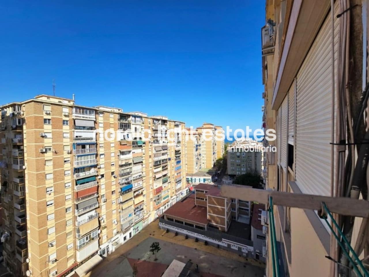 3 bedroom Flat for sale in Malaga city - € 350,000 (Ref: 9911780)