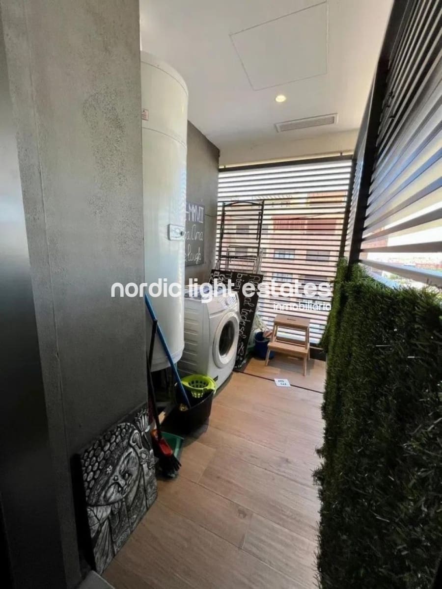 2 slaapkamer Appartement te koop in Malaga stad met zwembad garage - € 580.000 (Ref: 9924885)
