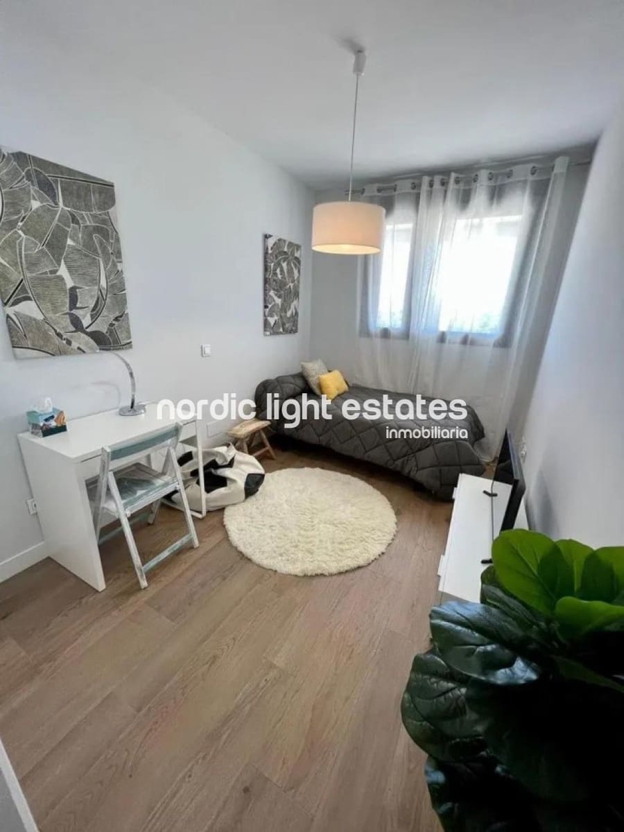 2 slaapkamer Appartement te koop in Malaga stad met zwembad garage - € 580.000 (Ref: 9924885)