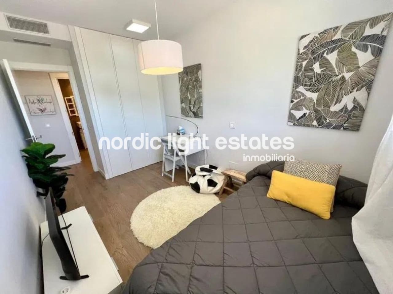 2 slaapkamer Appartement te koop in Malaga stad met zwembad garage - € 580.000 (Ref: 9924885)