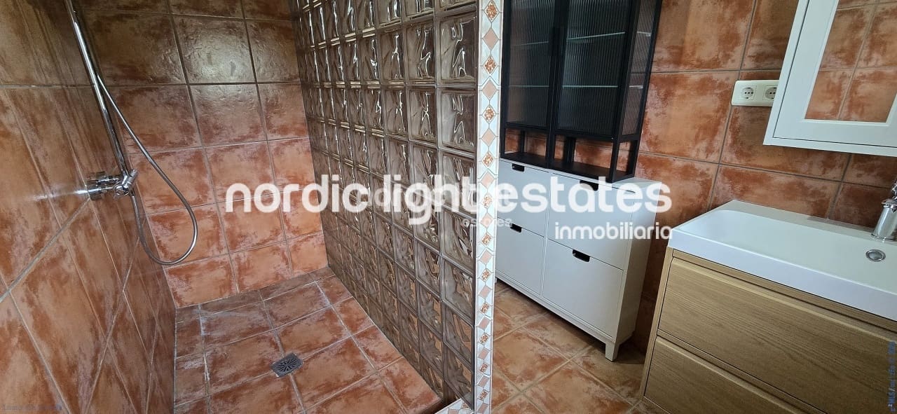 3 chambre Finca/Maison de Campagne à vendre à Velez-Malaga avec piscine garage - 475 000 € (Ref: 9925022)