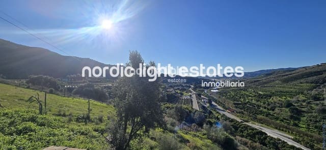 3 chambre Finca/Maison de Campagne à vendre à Vélez-Málaga avec piscine garage - 475 000 € (Ref: 9925022)