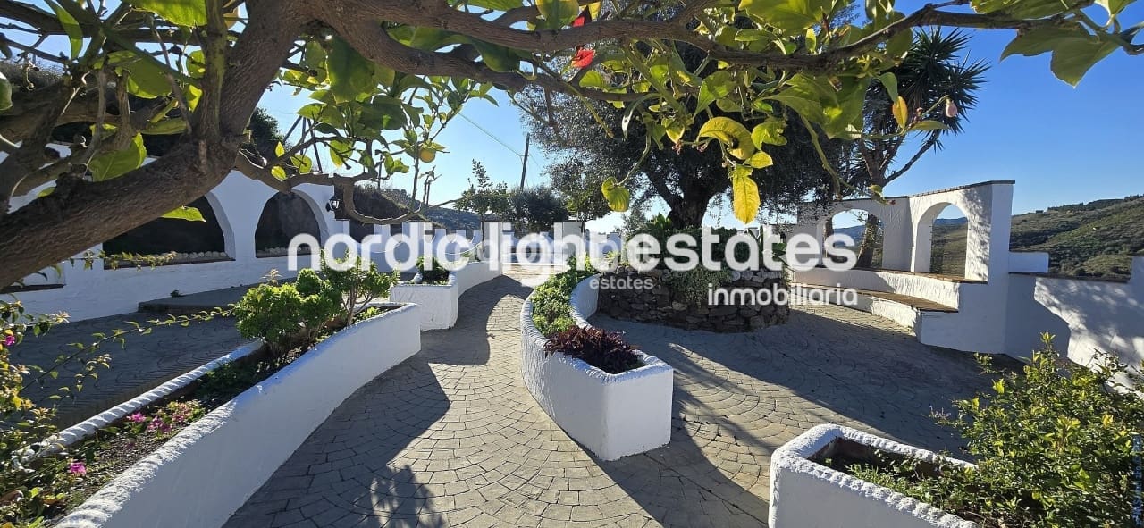 3 chambre Finca/Maison de Campagne à vendre à Velez-Malaga avec piscine garage - 475 000 € (Ref: 9925022)