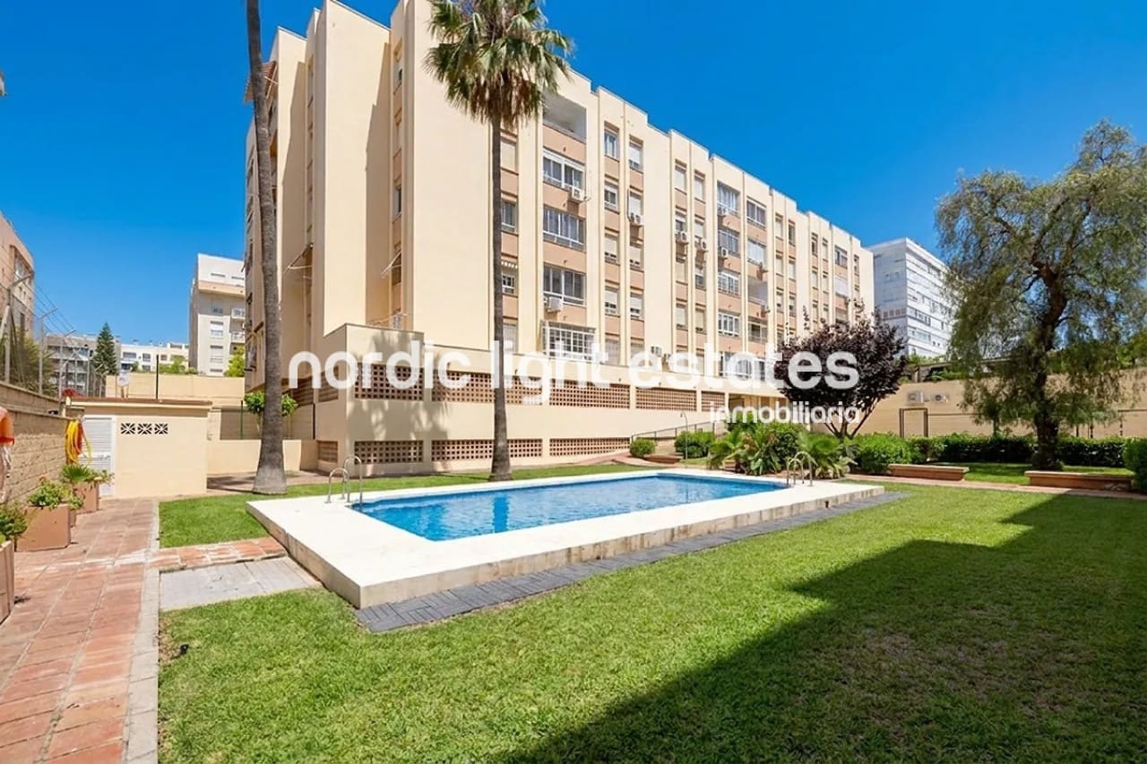 3 soveværelse Lejlighed til salg i Malaga by med swimmingpool garage - € 472.000 (Ref: 9932224)