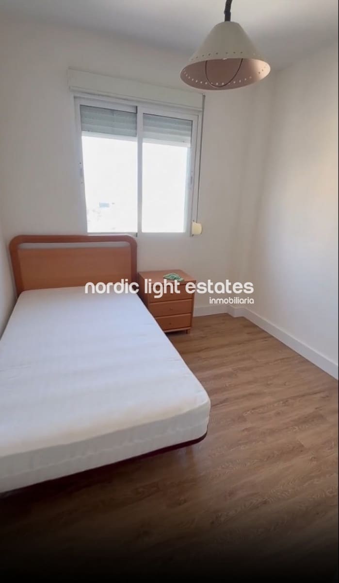 3 soveværelse Lejlighed til salg i Malaga by med garage - € 395.000 (Ref: 9932225)