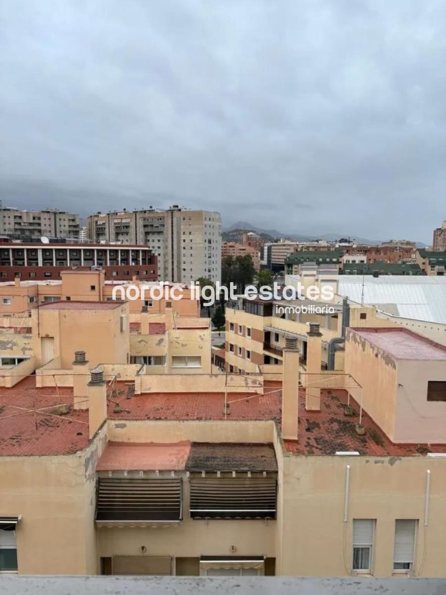 3 soveværelse Lejlighed til salg i Malaga by med garage - € 395.000 (Ref: 9932225)