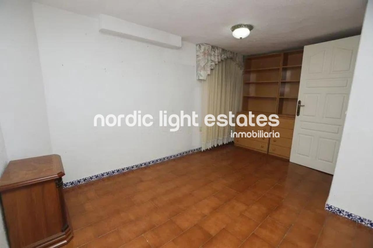3 soveværelse Semi-Rækkehus til salg i La Cala del Moral med swimmingpool - € 690.000 (Ref: 9948613)