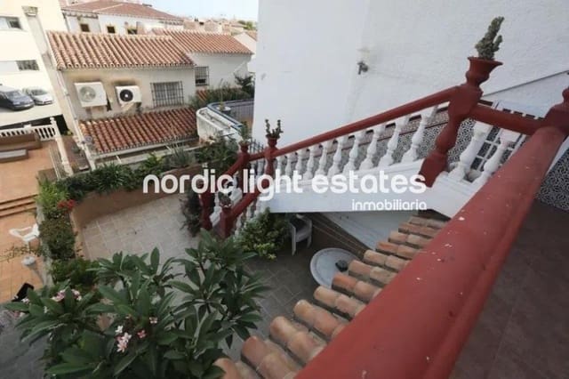 3 soveværelse Semi-Rækkehus til salg i La Cala del Moral, Rincón de la Victoria med swimmingpool - € 690.000 (Ref: 9948613)